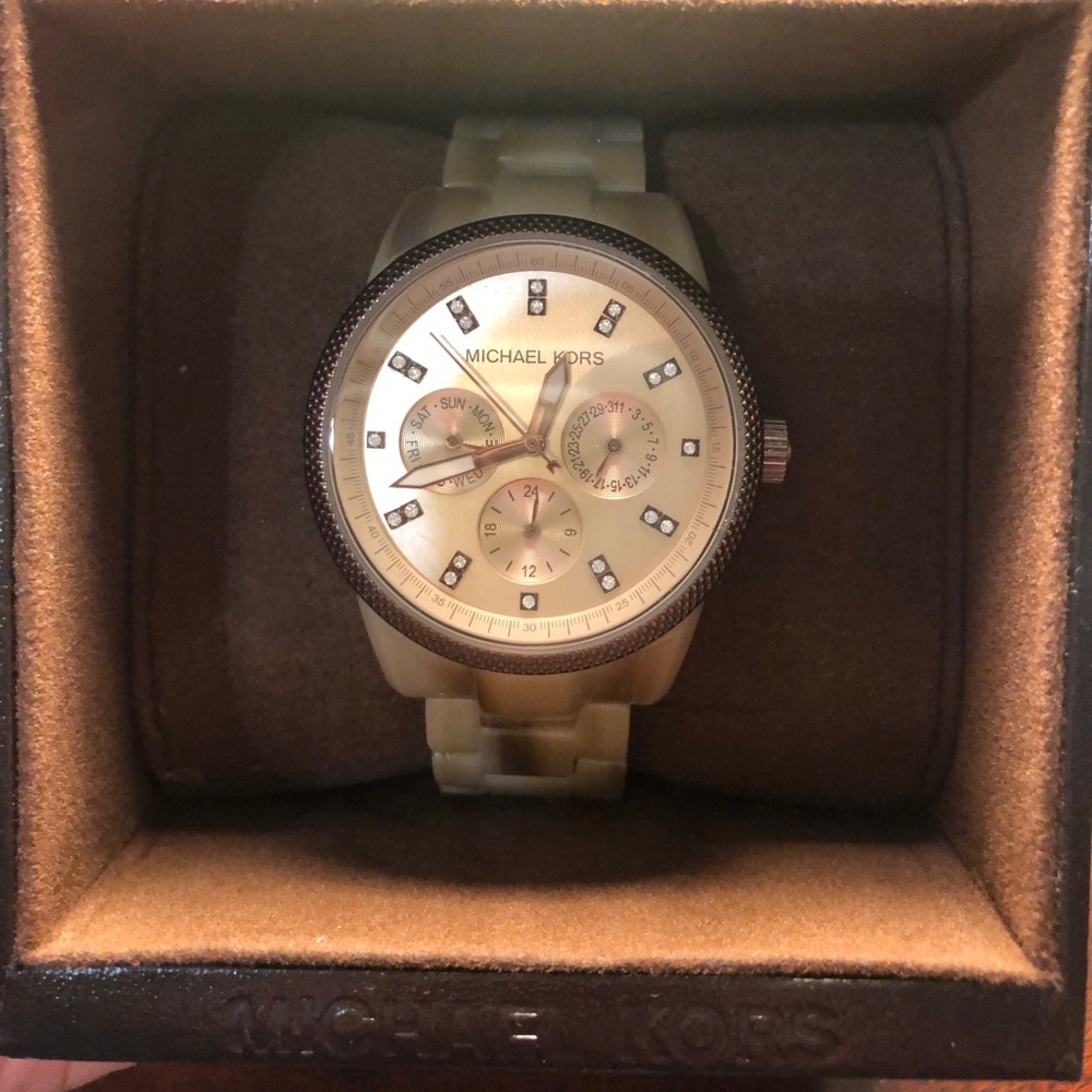 Mk Watch - image 1